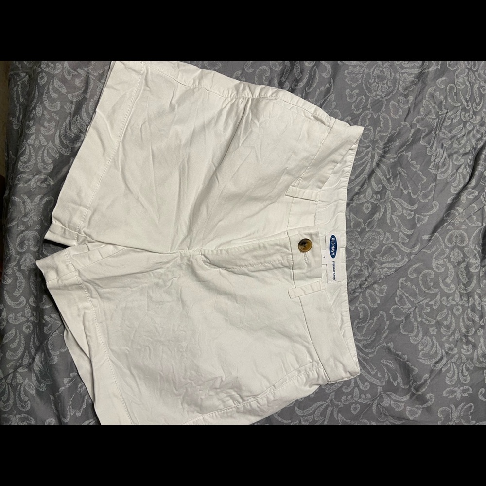 Old Navy Flat front shorts, Size 4, white